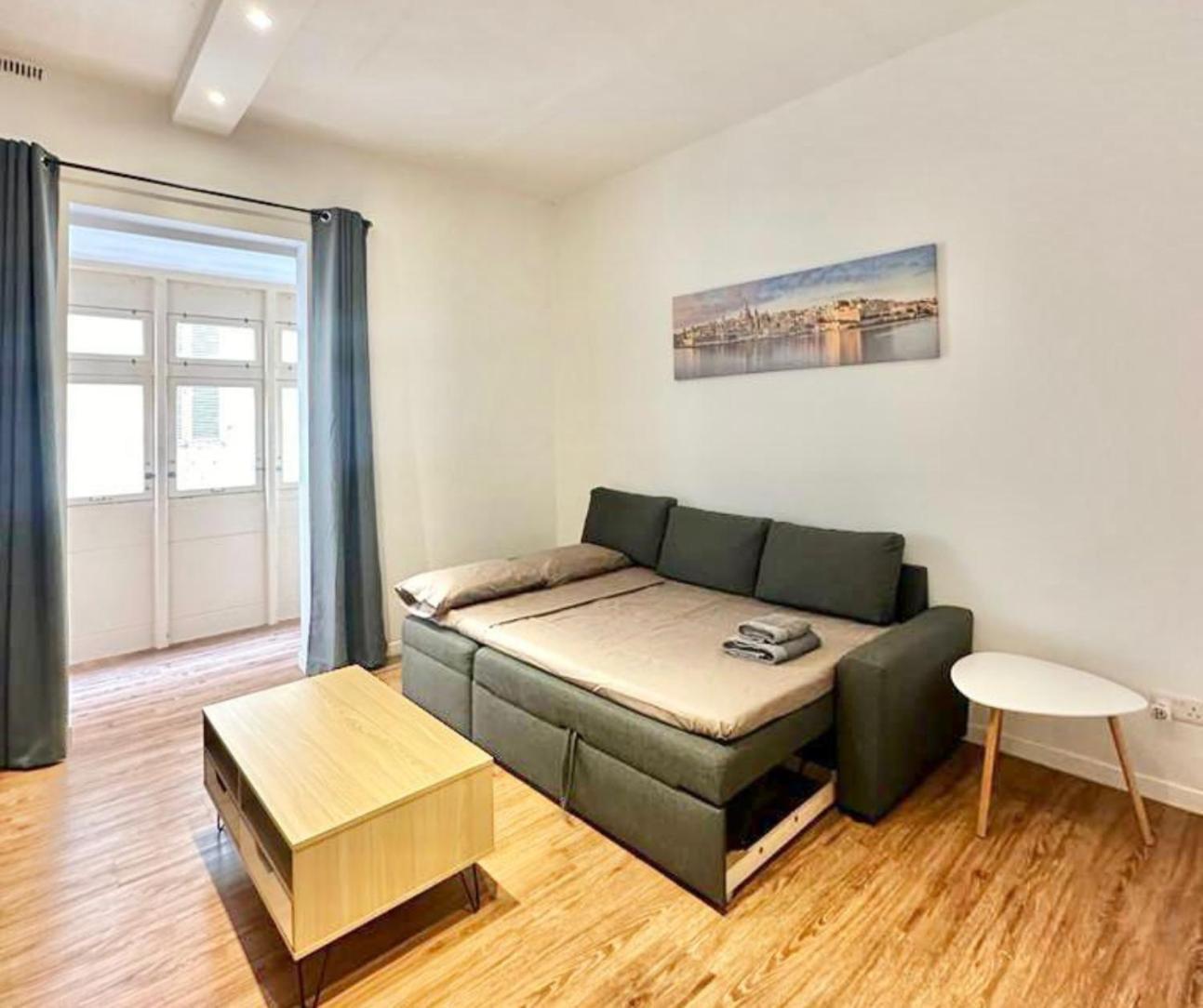 Central And Modern Valletta Flat 외부 사진
